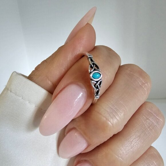 Women's 925 Sterling Silver Turquoise Celtic Ring Tiny Dainty Celtic Stone Ring - Picture 9 of 10